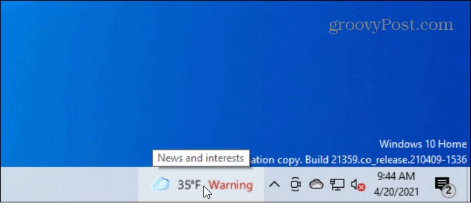 A Hírek és érdeklődési körök widget letiltása a Windows 10 tálcán