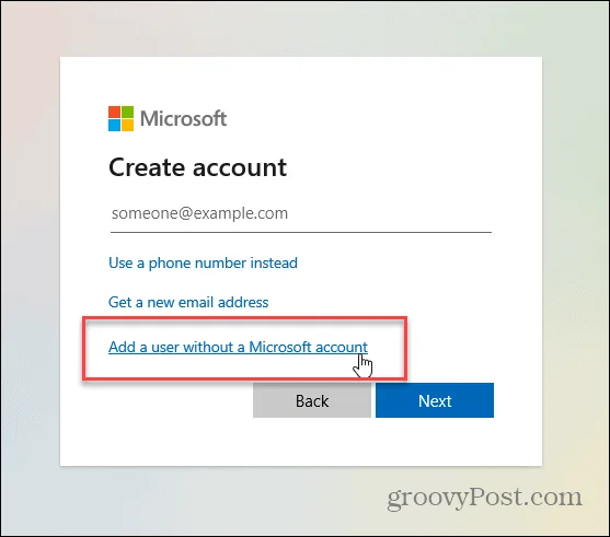 Paikallisen käyttäjätilin lisääminen Windows 11:ssä