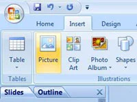 Kā ievietot attēlus no faila PowerPoint 2007 slaidā