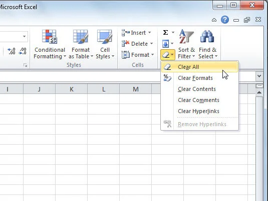 Kā izdzēst šūnas un datus programmā Excel 2010