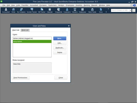 A felhasználói jogok megváltoztatása a QuickBooks 2018 Enterprise Solutions szolgáltatásban
