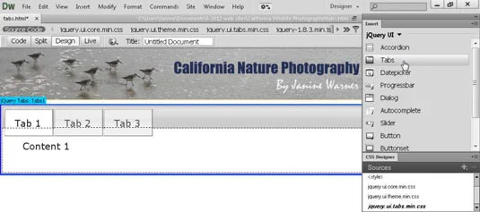 Hvordan lage fanepaneler med jQuery i Dreamweaver