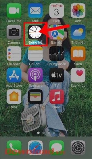 Navodila za nastavitev časovnika za samodejni izklop glasbe in zaustavitev videoposnetkov v iPhonu