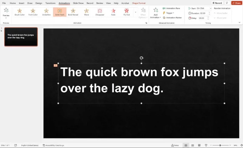 Kā uzsvērt vārdu prezentācijā programmā Microsoft PowerPoint