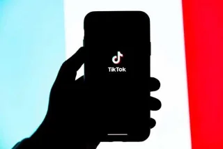 Резюме как да намерите видеоклипове в TikTok