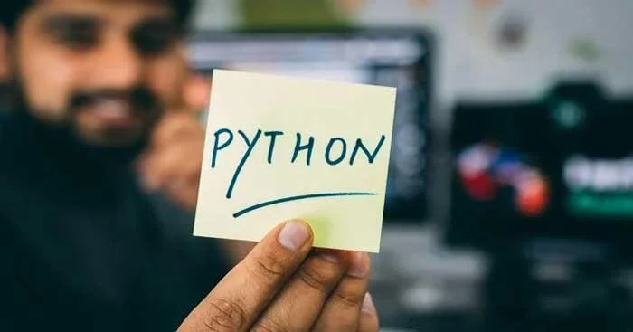 Kako potrditi nize z uporabo Boolean v Pythonu