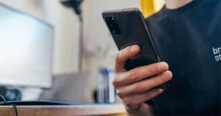 Kā skenēt QR kodus Samsung Galaxy tālruņos