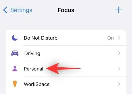 IOS&nbsp;16: kā iPhone tālrunī saistīt bloķēšanas ekrānu ar fokusa režīmu