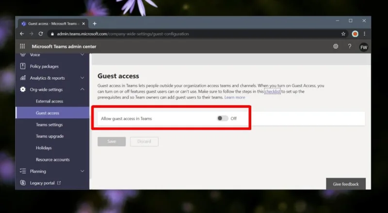 Microsoft Teams külső felhasználók: Hogyan adjunk hozzá vendégeket?