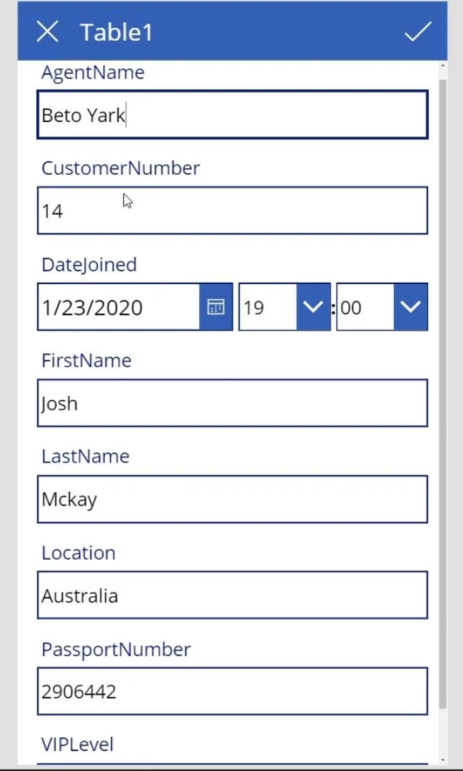 PowerApps-näyttö: muokkaaminen ja päivittäminen
