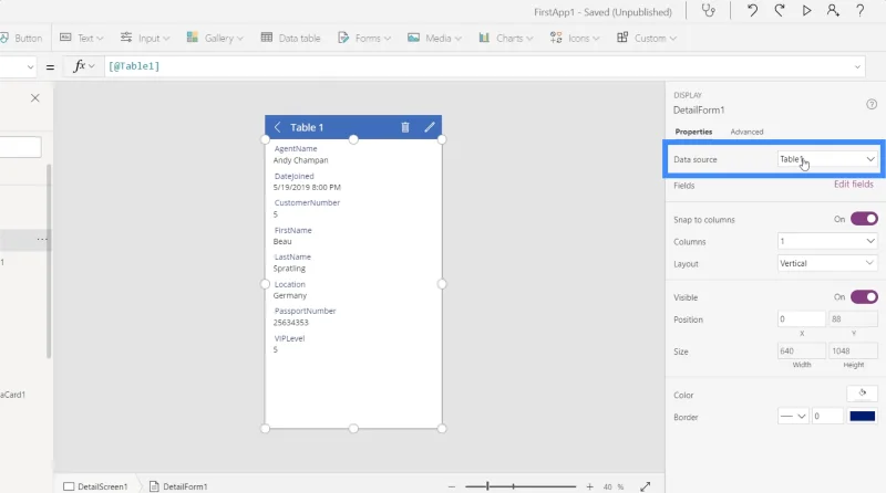 Power Apps -lomakkeet ja tietokortit yksityiskohdassa